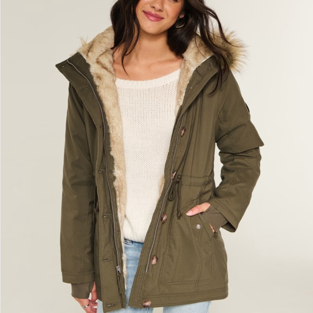 Hollister Women's Fur lined Olive Parka Jacket